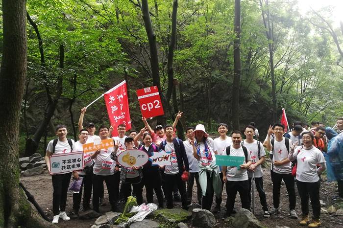 避暑纳凉，休闲烧烤团建